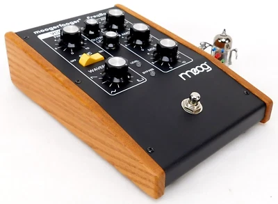 Moog Moogerfooger MF-107 FreqBox Synthesizer Pedal + Neuwertig + 1Jahr Garantie - Bild 1 von 4