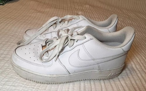 Scarpe Nike Youth 7 Air Force 1LE sneakers basse stringate bianche ecopelle