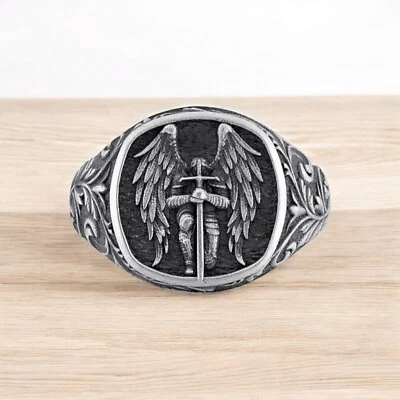 Anillo para hombre San Miguel Arcángel con ala zodiaco 925 hecho a mano astilla esterlina Foto 1 de 4