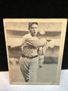 1939 PLAY BALL BASEBALL CARD #102 LEMUEL FLOYD YOUNG Pittsburgh PIRATES - Imagen 1 de 2