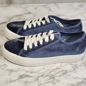 Qupid Blue Velvet Casual Comfy Flatfoam Sneaker Shoes Lightweight Size 10 - Picture 1 of 9
