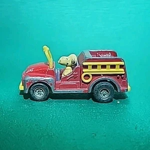 Camión de bomberos Aviva Fire Chief Snoopy C20 1958 1966 Charlie Brown de colección - Imagen 1 de 6