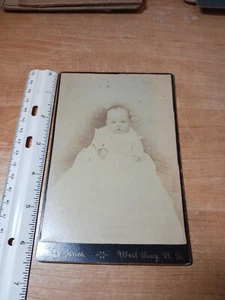 Vintage Photograph Of A Baby By Thomas D Jones Of West Shay New York - Picture 1 of 4