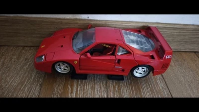 Bburago Ferrari F40 Modellino Auto 1:18 - Immagine 1 di 4