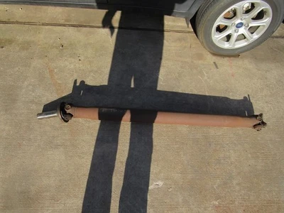 2000 Ford Expedition 5.4L 4x2 2WD rear back driveshaft drive propeller shaft OEM Foto 1 de 4