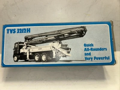 Conrad/NZG Mack Concrete Pumper Thomsen 1/50 - Image 1 of 4