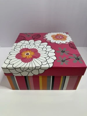 Caja de Almacenamiento Floral Decorativa - 10 x 10 x 5 con Tapa - USADA - Sin Manchas Foto 1 de 4