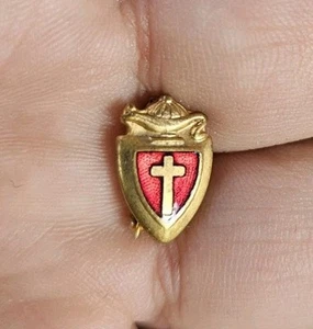 Vintage Red Cross Metal Shield Pinback Protected Against Evil - Picture 1 of 2