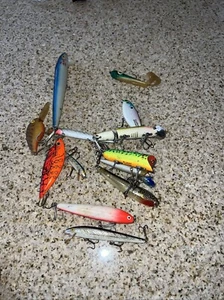 Lote grande señuelos de pesca vintage heddon - Imagen 1 de 8