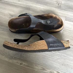 Birkenstock Gizeh Flat Black - Black Leather Small Buckle - Size 39 - Picture 1 of 10