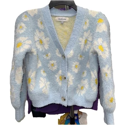 Suéter con botones borroso estampado de margaritas flor sauce y viento talla pequeña elástico Foto 1 de 4