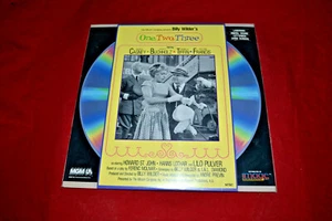 BILLY WILDER'S ONE, TWO, THREE * LASERDISC * TOP ZUSTAND * JAMES CAGNEY - Bild 1 von 2