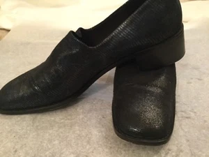 Donald J Pliner Navy Blue metallic leather Block Heel Loafers Size 91/2 N - Picture 1 of 6