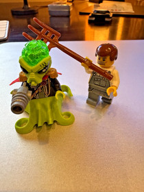 LEGO CMF Alien Conquest Commander and Farmer 7065 Retired From Store Display