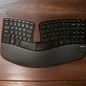 Microsoft Sculpt Ergonomic Wireless Keyboard Surface Edition 1559 NO DONGLE  - Picture 1 of 24