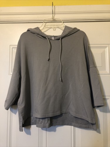 VETEMENTS Felpa con cappuccio Fabletics manica corta cropped grigia taglia M usata in ottime condizioni