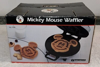 Gofrera de colección Vitantonio Mickey’s Waffler Mickey Mouse 950 Foto 1 de 4