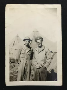 WWII Original Photographs of Soldiers - Historical Artifact - SN99 - Picture 1 of 2
