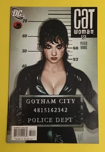 Catwoman (2002) #51 quasi nuovo + copertina Mugshot 9,6 Adam Hughes! Pete Woods Art! - Foto 1 di 14