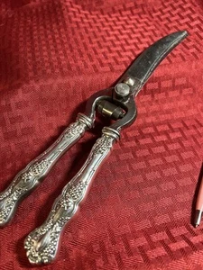 1847 ROGERS*VINTAGE GRAPE PATTERN*ORIGINAL POULTRY SHEARS*EXTREMELY RARE*1904 - Picture 1 of 8