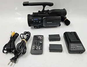 Panasonic AG-DVC30P 3CCD MiniDV Professional Camcorder bundle - Tested GC-5958 - Picture 1 of 18