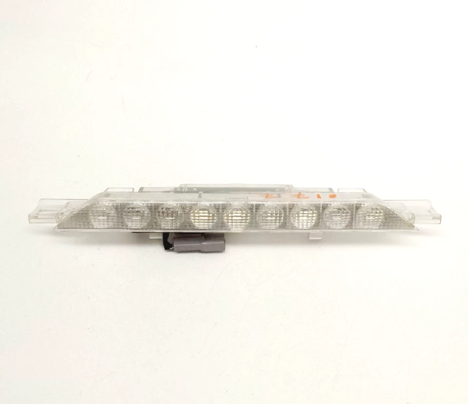 Toyota SCION XB 2008 - escotilla tercera luz de freno central OEM Foto 1 de 4