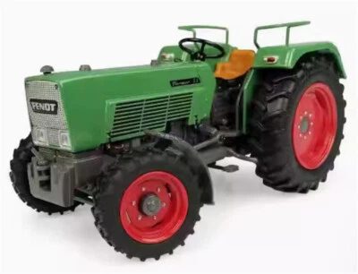 for Universal Hobbies for Fendt for Farmer 3S-4WD tractor Green 1:32 Pre-built - Image 1 of 4