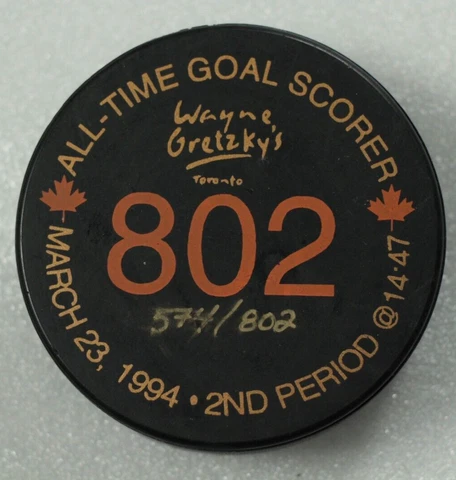 Vintage 90s Wayne Gretzky 802 Goals Hockey Puck Wayne Gretzky's Toronto Limited Cover
