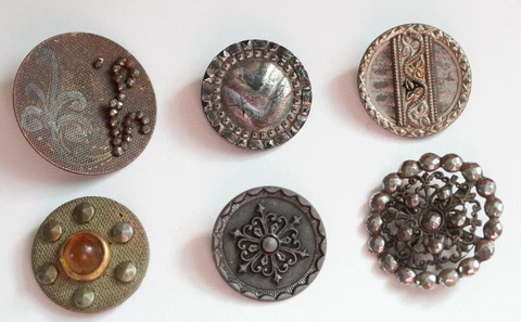 6 Antique Bronzed Silvered Jeweled Steel Cuts Metal Picture Button Lot Cover