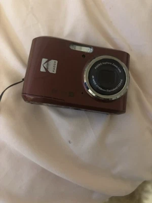 Cine digital rojo Foto 1 de 2