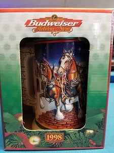 1998 Anheuser Busch AB Budweiser Holiday Christmas Beer Stein Clydesdales NIB - Picture 1 of 1