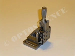 Etapa de traducción lineal vertical Newport ULTRAlign 461-Z-M con micrómetro SM-13 - Imagen 1 de 2