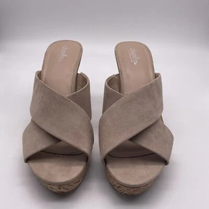 Beige Charles by Charles David Latrice taglia 13M nuovo senza scatola - Foto 1 di 8