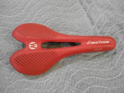Asiento de bicicleta de carretera de carbono Jomaiteam con rieles de asiento de carbono en rojo Foto 1 de 4
