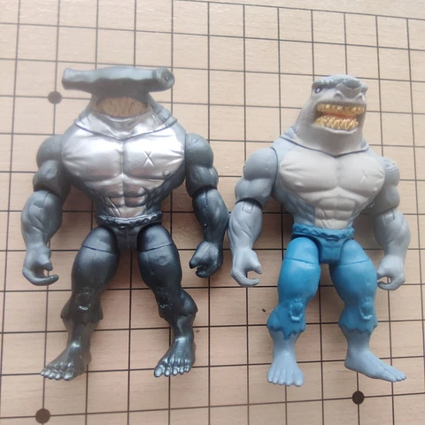 Lot of 2 DC Comics batman Collectibles King Shark  Action Figure  4" #b4 Cover