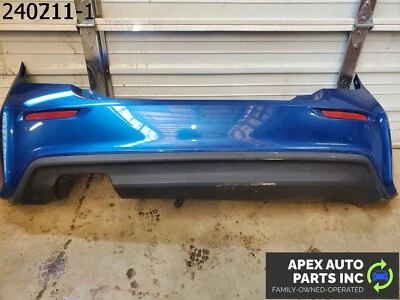 OEM 2018 Chevrolet Sonic 1.4L Rear Bumper R5 With Keyless Ignition-Hatchback Foto 1 de 4