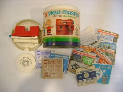 Vintage 1972 View-Master Gift Pak/Charlie Brown - Lots of Extra Discs - Image 1 of 4