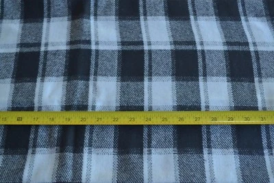 Por 1/2 yarda, 62" de ancho, tartán blanco y negro peso medio mezcla de lana, N1372 Foto 1 de 4