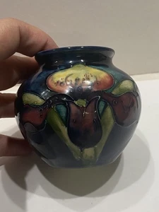 Vtg Moorcroft Orchid Pattern Vase 2 Sided Blue 3" Eng - Picture 1 of 5