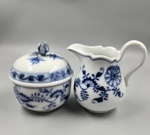 **Antique Meissen Blue Onion Lidded Sugar And Creamer Set** - Picture 1 of 6