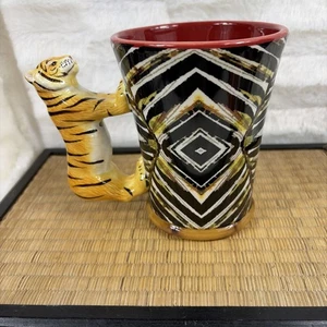 Taza de café con mango de tigre de cerámica Poetic Wanderlust de Tracy Porter - Imagen 1 de 5
