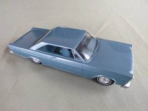 VINTAGE 1/25 1965 BLUE FORD GALAXIE 500XL HARDTOP DEALER PROMO CAR TOY EXCELLENT - Picture 1 of 14