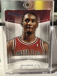 2004-05 SkyBox Autographics #70 Ben Gordon #/750 ROOKIE SERIAL NUMBERED SP RC - Picture 1 of 24