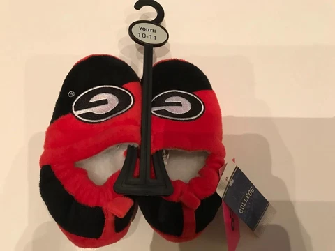 NEW Foco Georgia Dawgs Bulldogs University Logo Youth Slippers Size 10-11 Cover