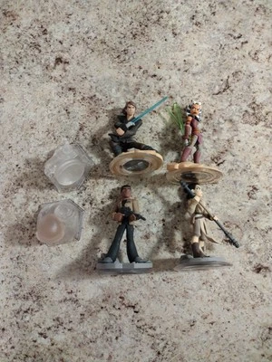 Lote de 6 bonecos e cristais de Star Wars Disney Infinity 3.0 - Imagem 1 de 4