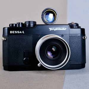 Voigtlander Bessa L 35mm Film Camera & 35mm F2.5 Colour Skopar Lens, & Finder - Picture 1 of 10