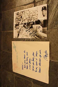 LA Dodgers handsigniertes Maury Wills #30 schwarz-weiß 1970er Foto 9 1/2 x 7 - Bild 1 von 6