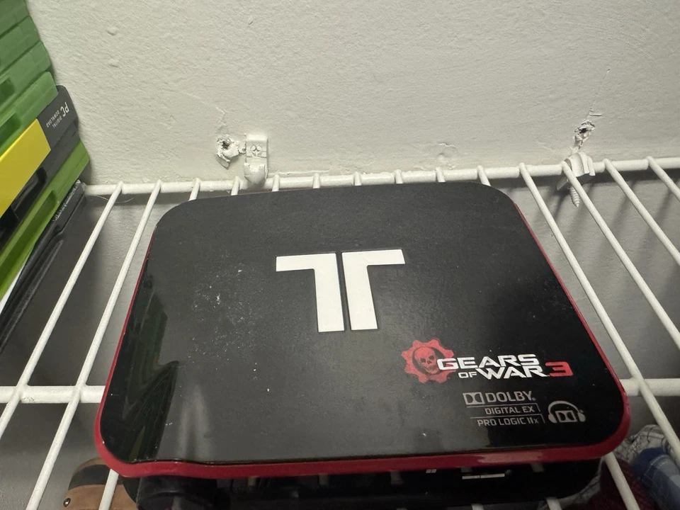 Cable adaptador de control de audio en línea Mad Catz Tritton Gears of War 3 Dolby 7.1 Foto 1 de 1