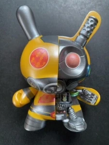 Kidrobot Dairobo B Mecha by Dolly Oblong 5" Vinyl Figure Dunny #16 Series - Bild 1 von 5