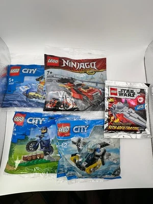 LEGO City 30567, 30638, 30346 + Star Wars Darth Maul #34 + Ninjago 30536 - Image 1 of 4
